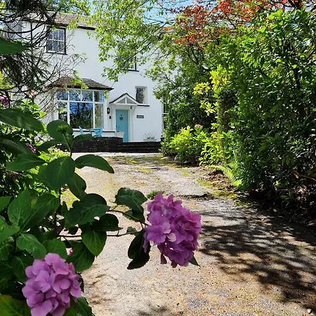펜션 Old Belfield, With View And Walking Distance To Shops, Bars And Restaurants
