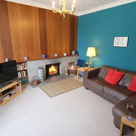 펜션 Old Belfield, With View And Walking Distance To Shops, Bars And Restaurants