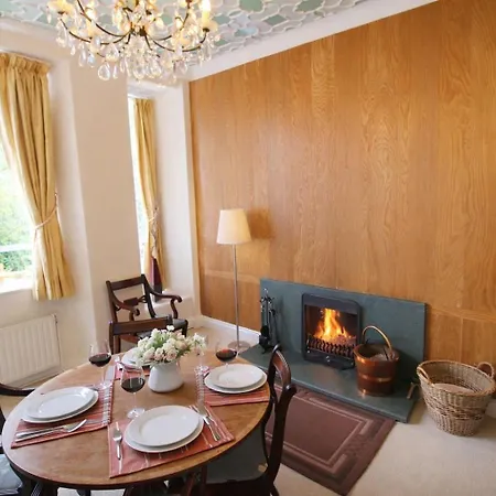 Old Belfield, With View And Walking Distance To Shops, Bars And Restaurants * Боунес-он-Уиндермер